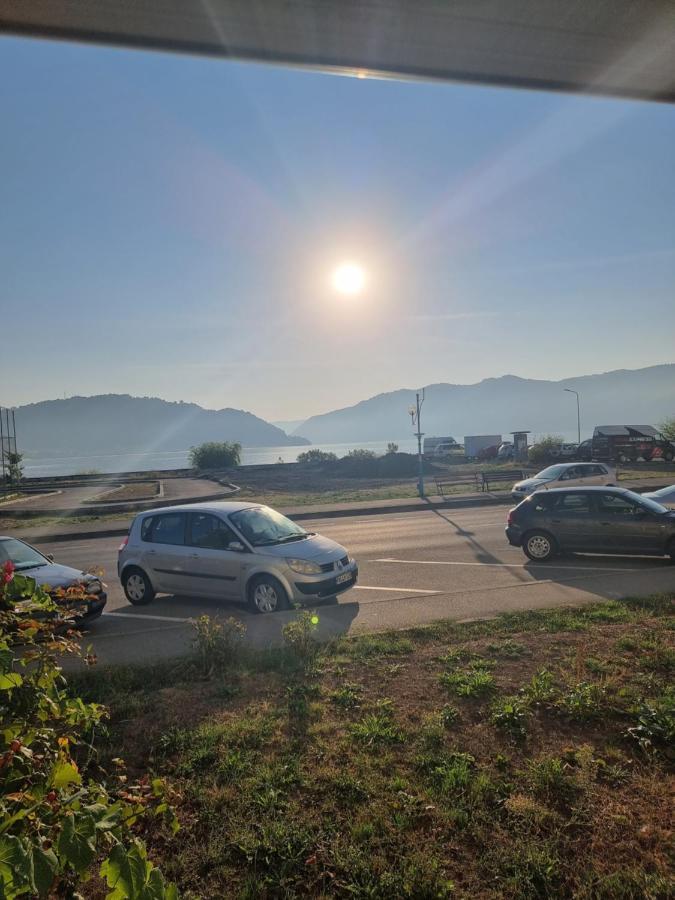 Apartment Ada Kaleh Orşova Buitenkant foto