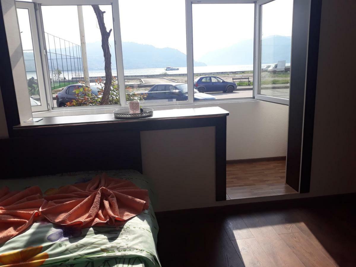 Apartment Ada Kaleh Orşova Buitenkant foto